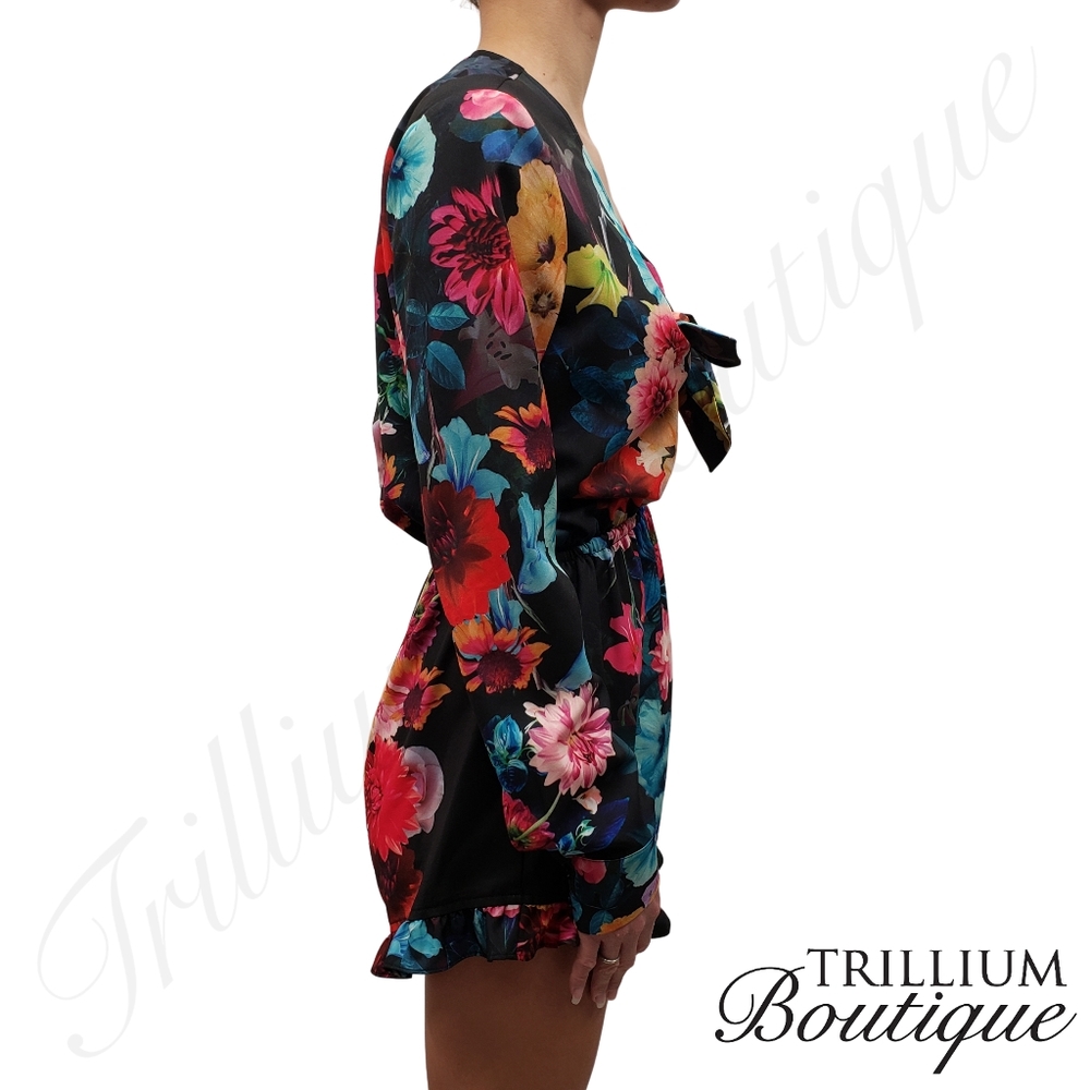 BEBE Women's Floral Colorful Vibrant Tie Front Romper XS/TP EUC Spring Summer - Picture 4 of 11